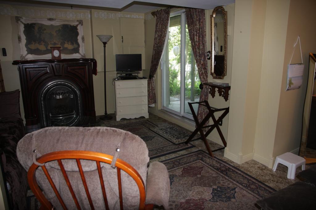 O'Brien House Bed and Breakfast Kingston Kamer foto