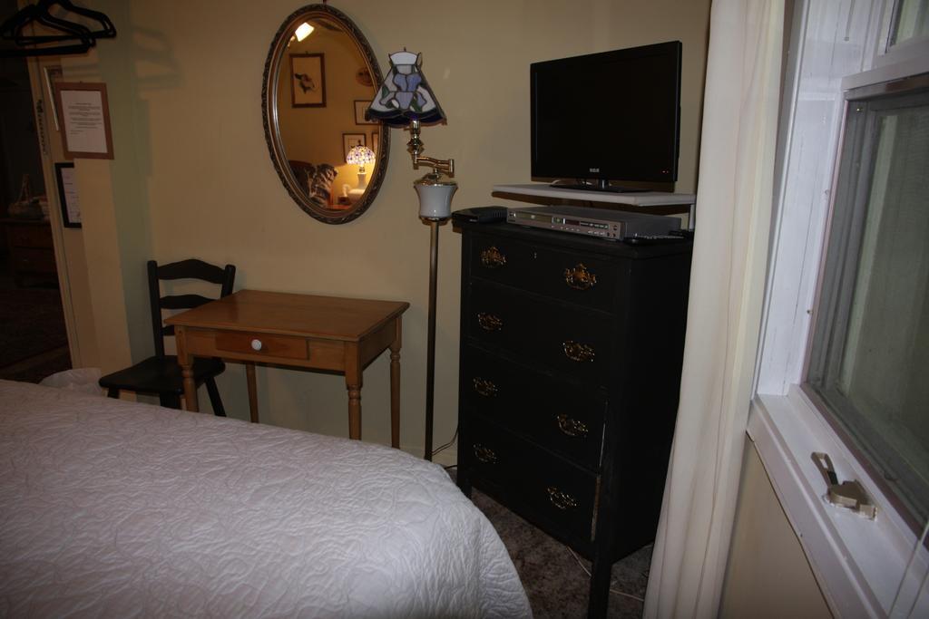 O'Brien House Bed and Breakfast Kingston Kamer foto
